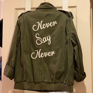 Alice + Olivia “Marvis” Cargo Jacket 🧥